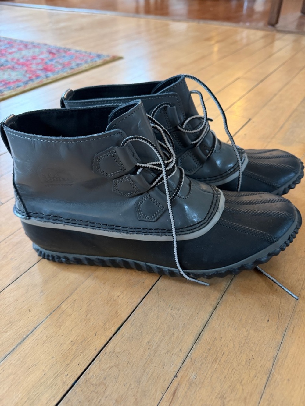 Sorel Waterproof Out N About Boots - size 9.5 (fit like 9)